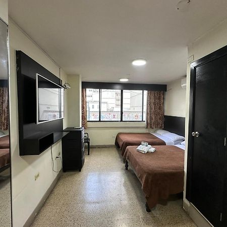 Residencia Terreros Apartment Guayaquil Bagian luar foto