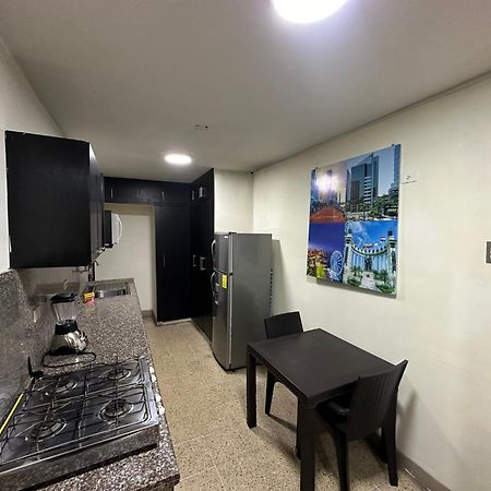 Residencia Terreros Apartment Guayaquil Bagian luar foto
