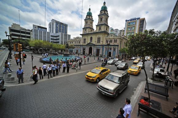 Residencia Terreros Apartment Guayaquil Bagian luar foto